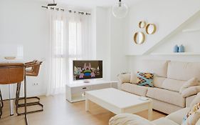 Caleta Homes - Apartamentos Pompidou